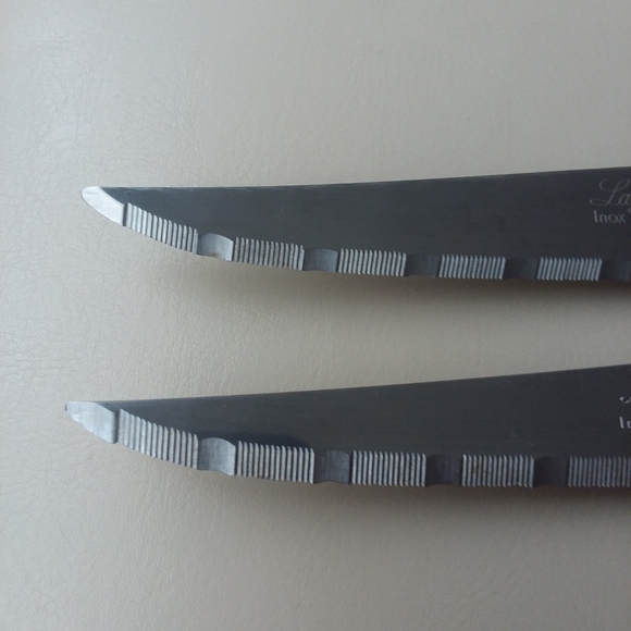 Vintage Laguiole steak knives - Picture 5 of 6